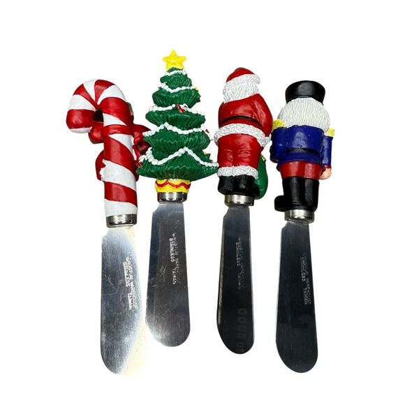 Boston Warehouse Christmas Cheese & Butter Spreaders Set of 4 Resin NEW - Picture 2 of 8